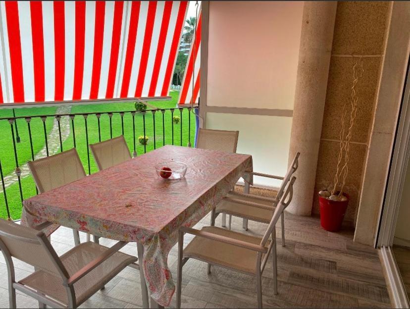 Apartamento Los Carmenes, Playa De Gandia Extérieur photo